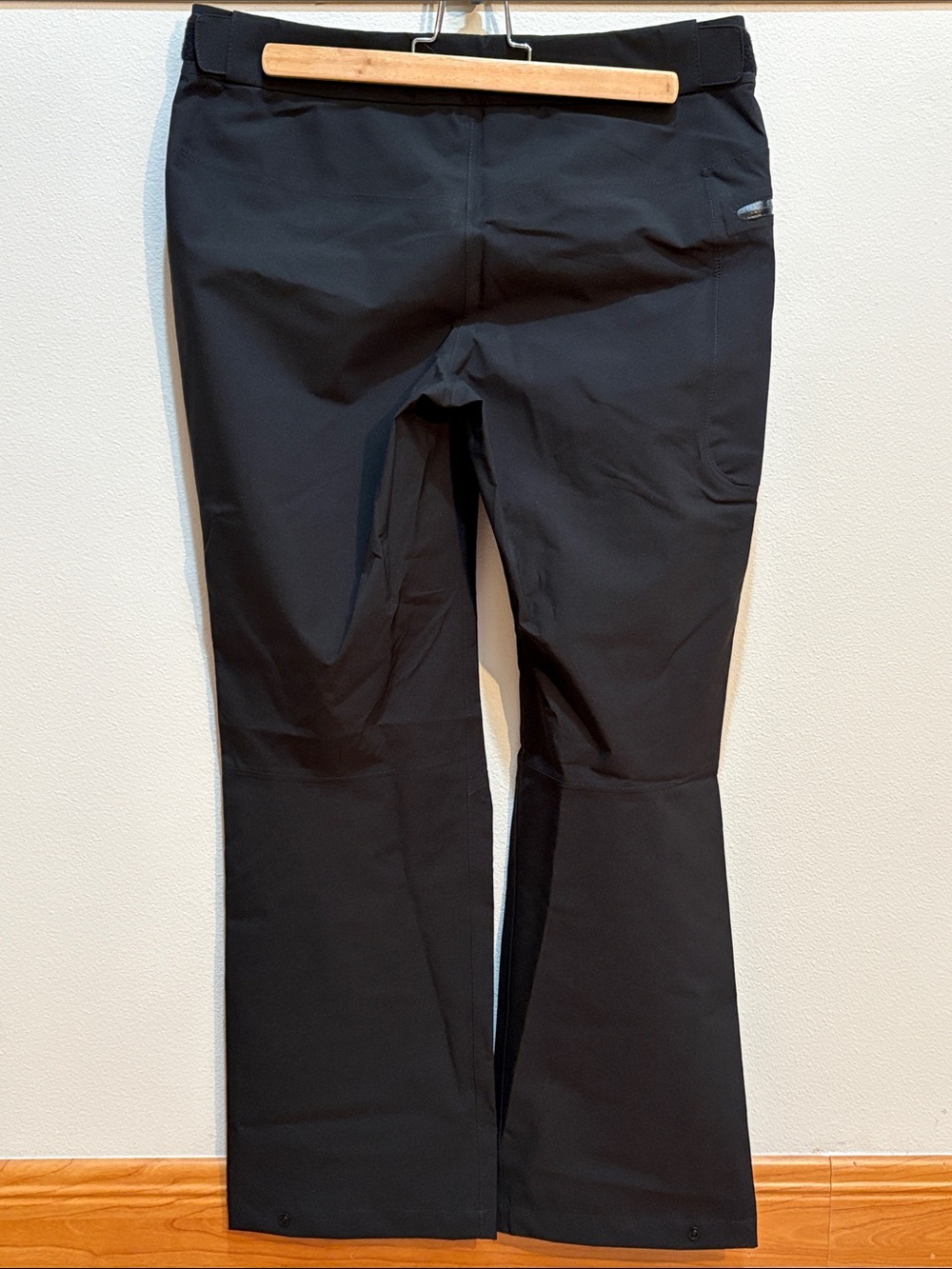 Eddie Bauer Black Women’s Cloud Cap Stretch Rain Pants - Picture 6 of 15